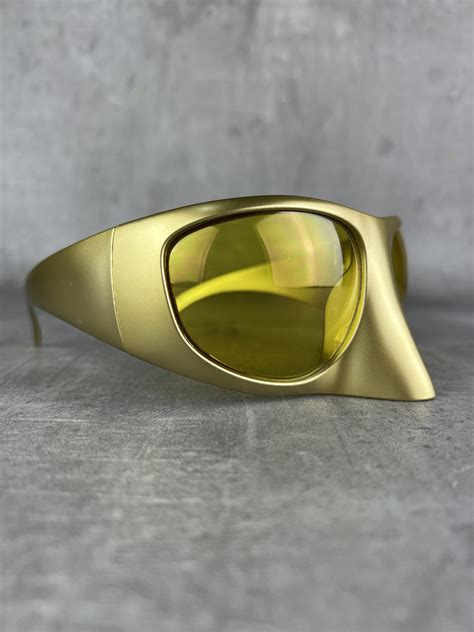 Linda Farrow x Bernhard Willhelm Mask Sunglasses.